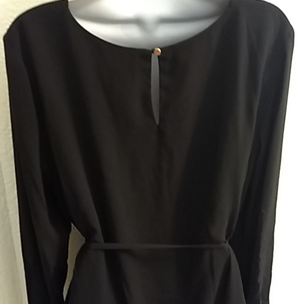 Black dress - Picture 4 of 4